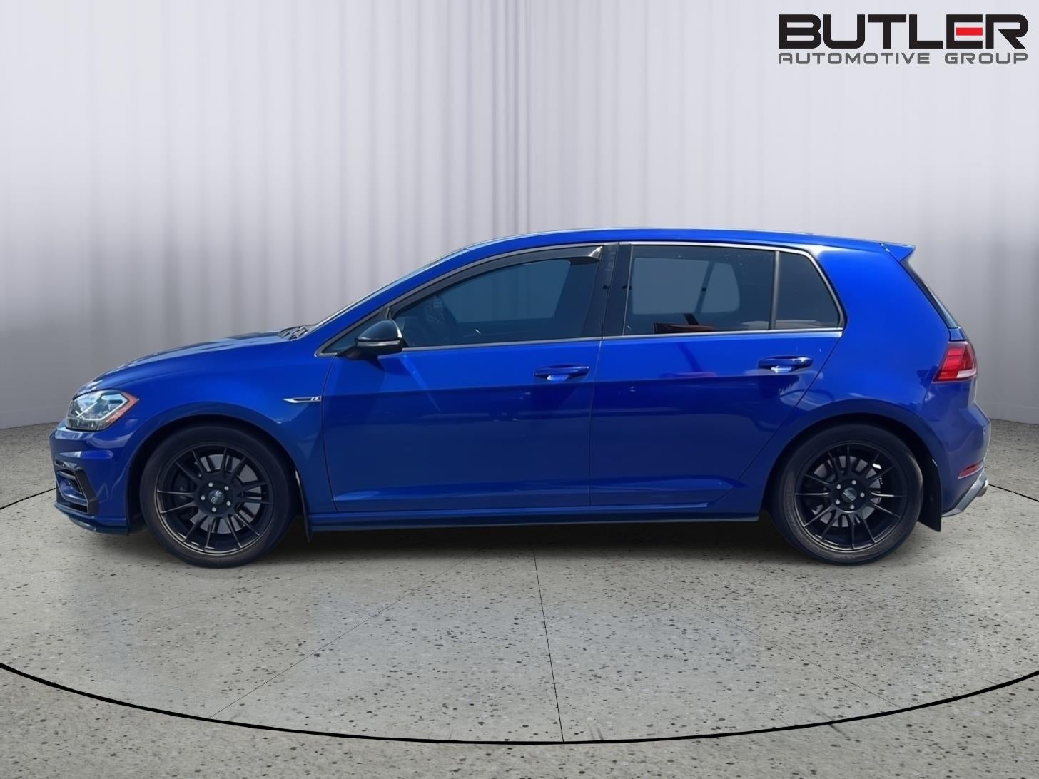 2019 Volkswagen Golf R 2.0T w/DCC & Navigation