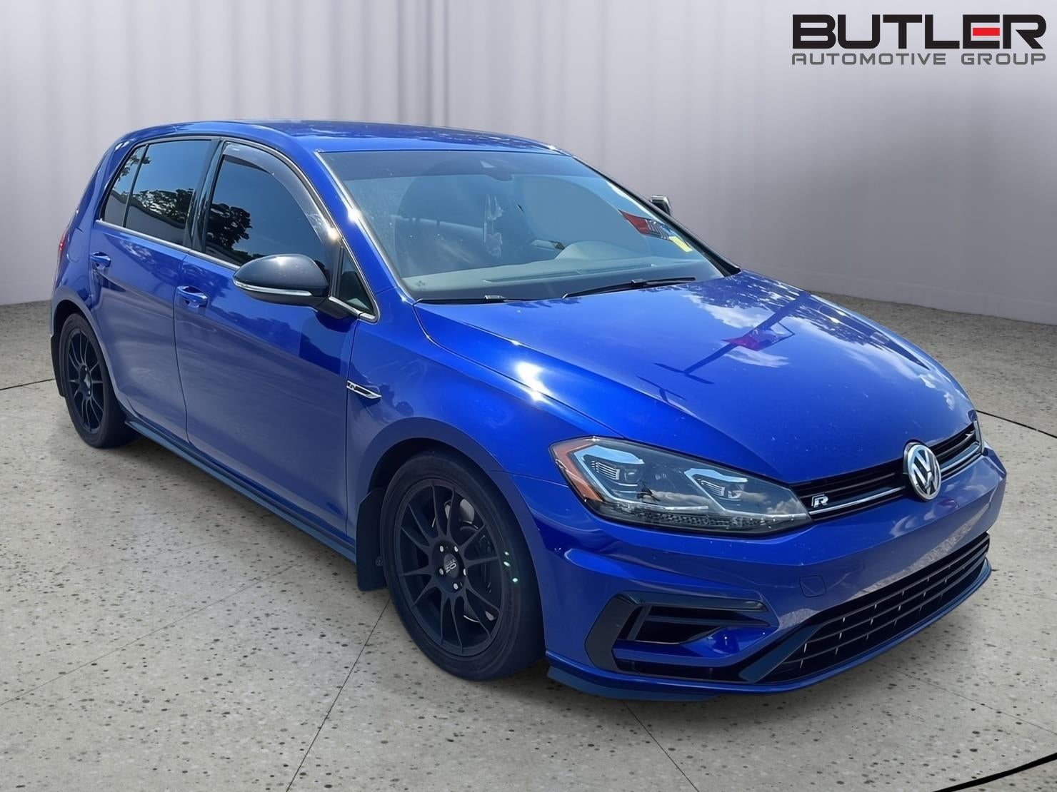 2019 Volkswagen Golf R 2.0T w/DCC & Navigation