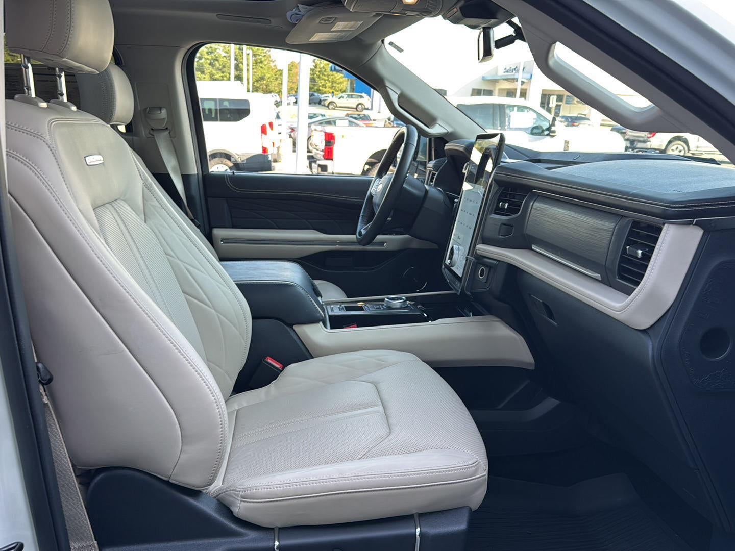 2024 Ford Expedition Max Platinum