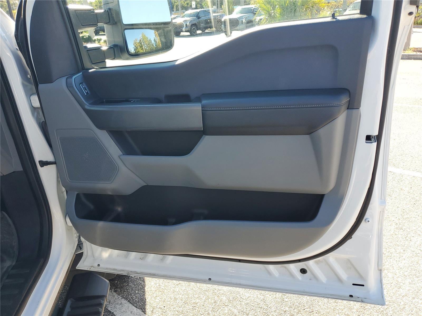 2023 Ford Super Duty F-350 SRW XLT