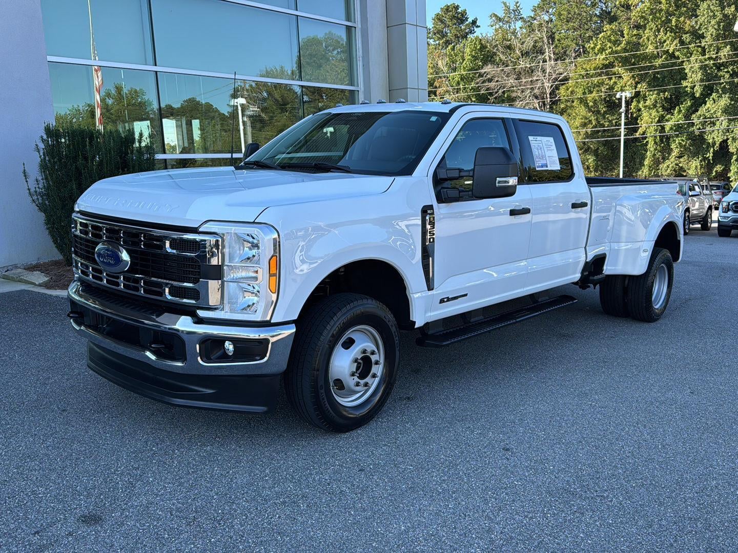 2024 Ford Super Duty F-350 DRW XLT