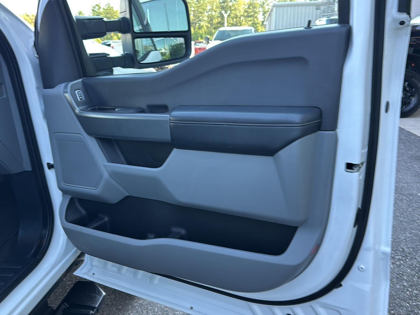 2024 Ford Super Duty F-350 DRW XLT