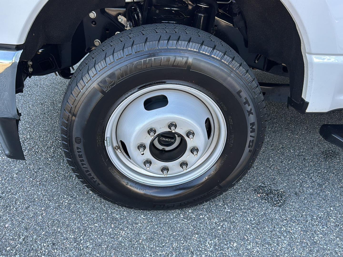 2024 Ford Super Duty F-350 DRW XLT