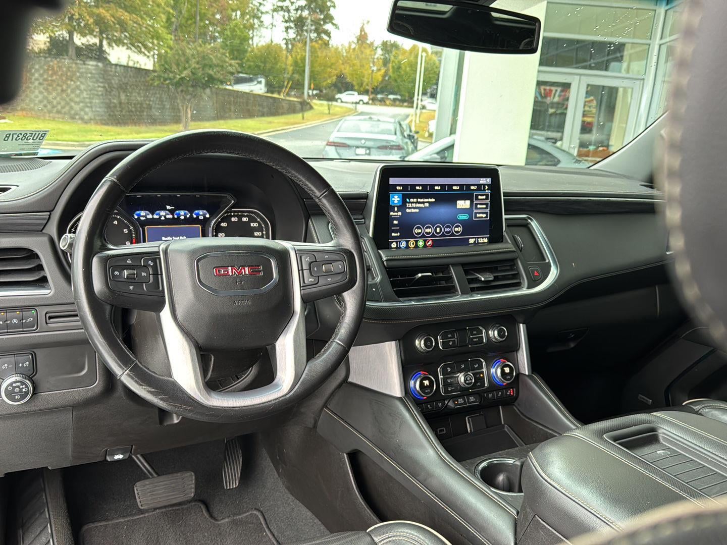 2021 GMC Yukon SLT