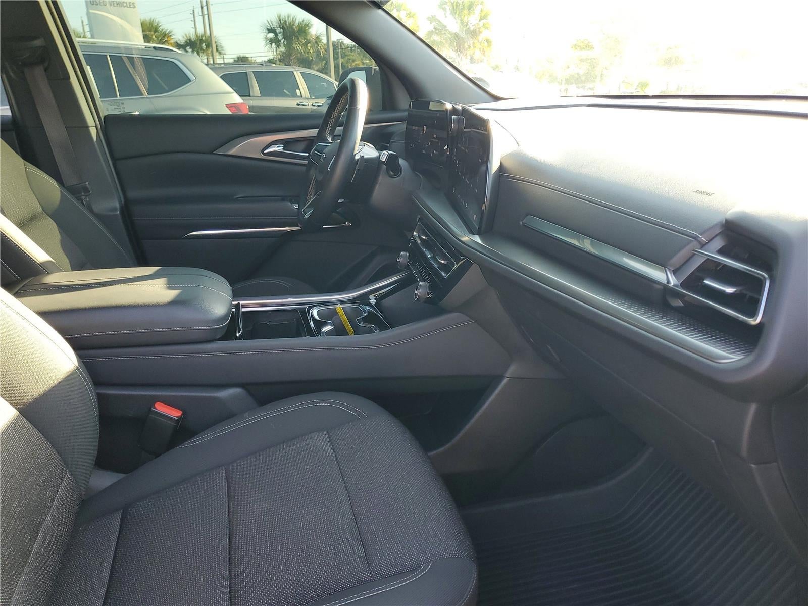 2024 Chevrolet Traverse FWD LS