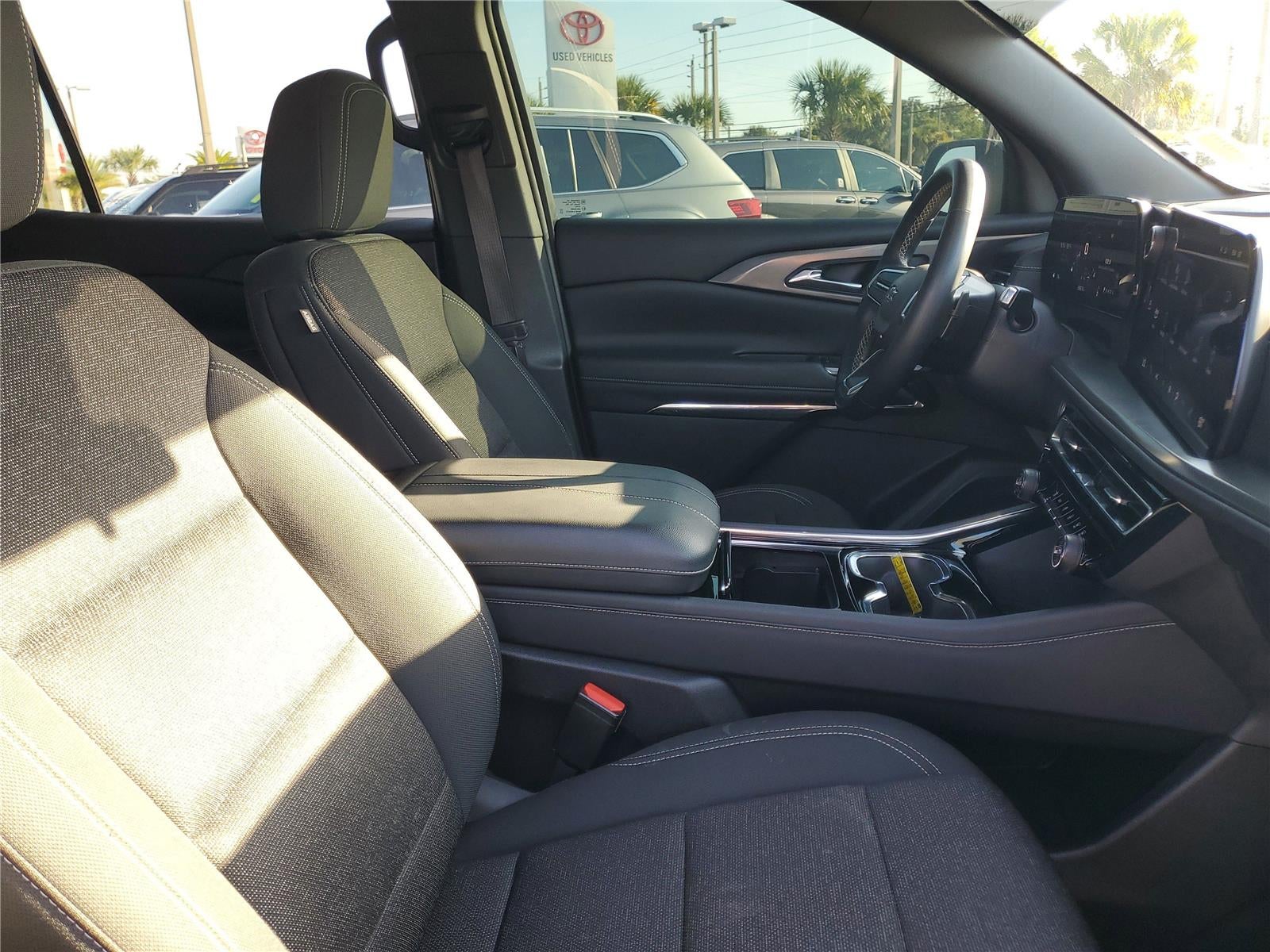 2024 Chevrolet Traverse FWD LS