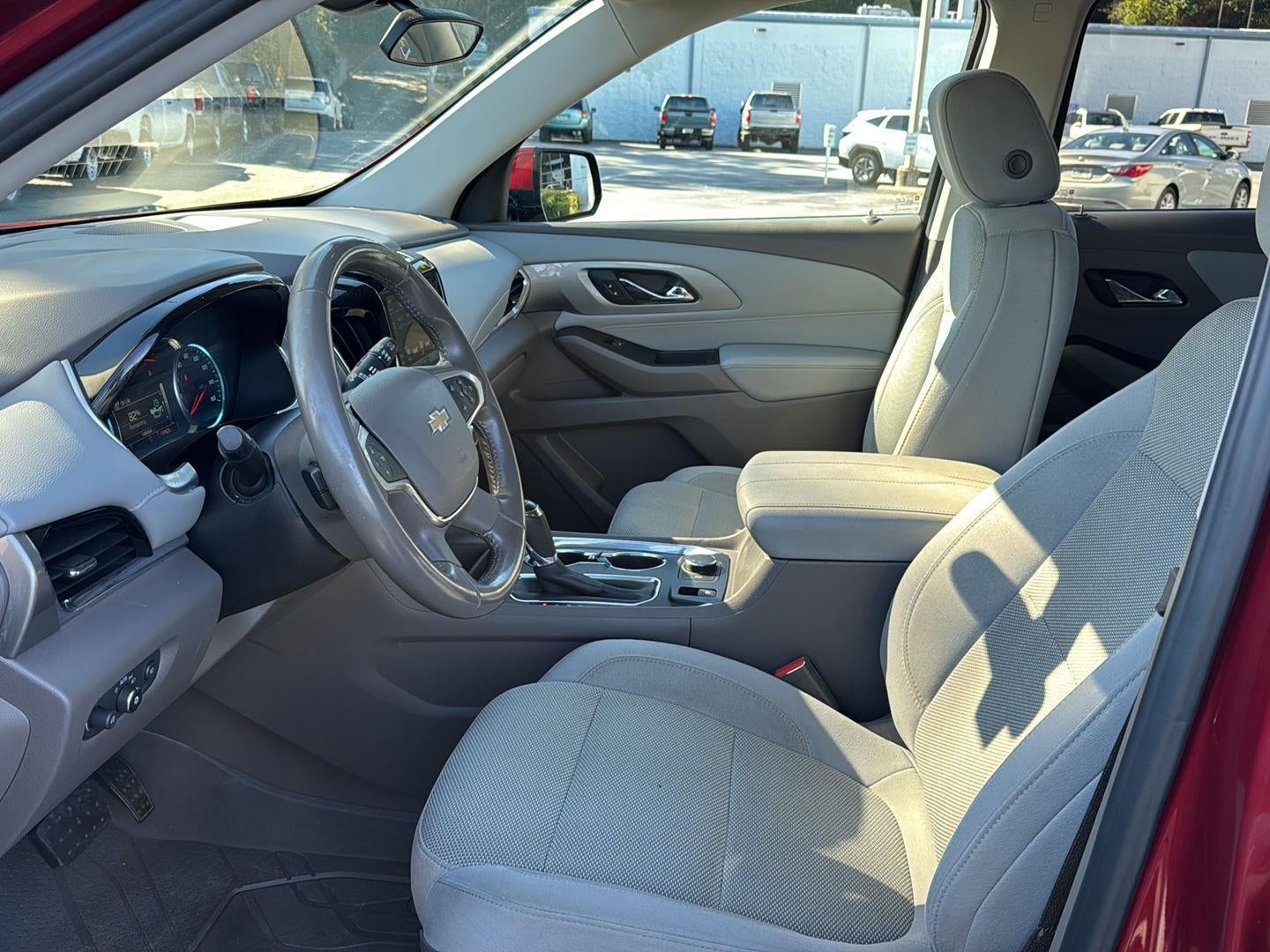 2018 Chevrolet Traverse LT Cloth