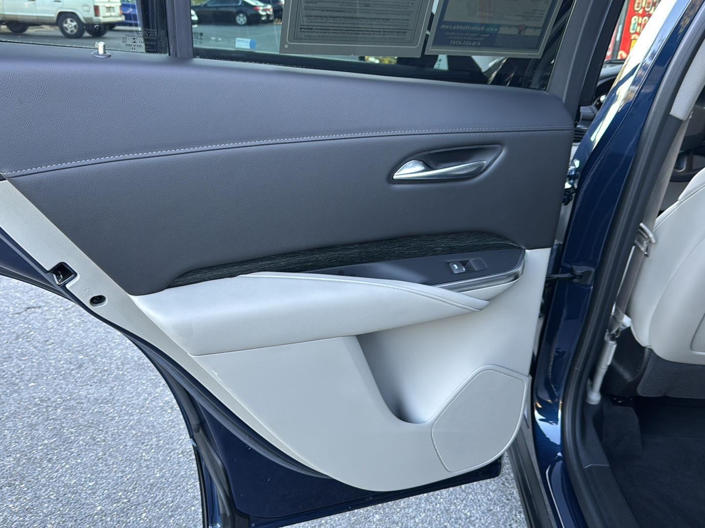 2021 Cadillac XT4 FWD Premium Luxury