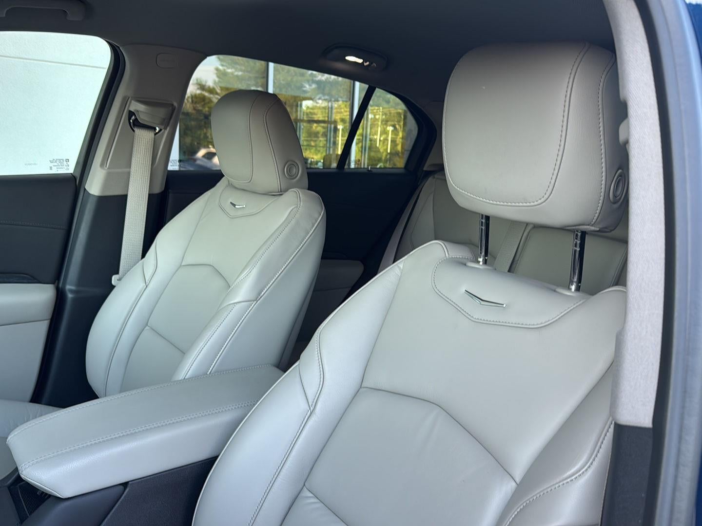 2021 Cadillac XT4 FWD Premium Luxury