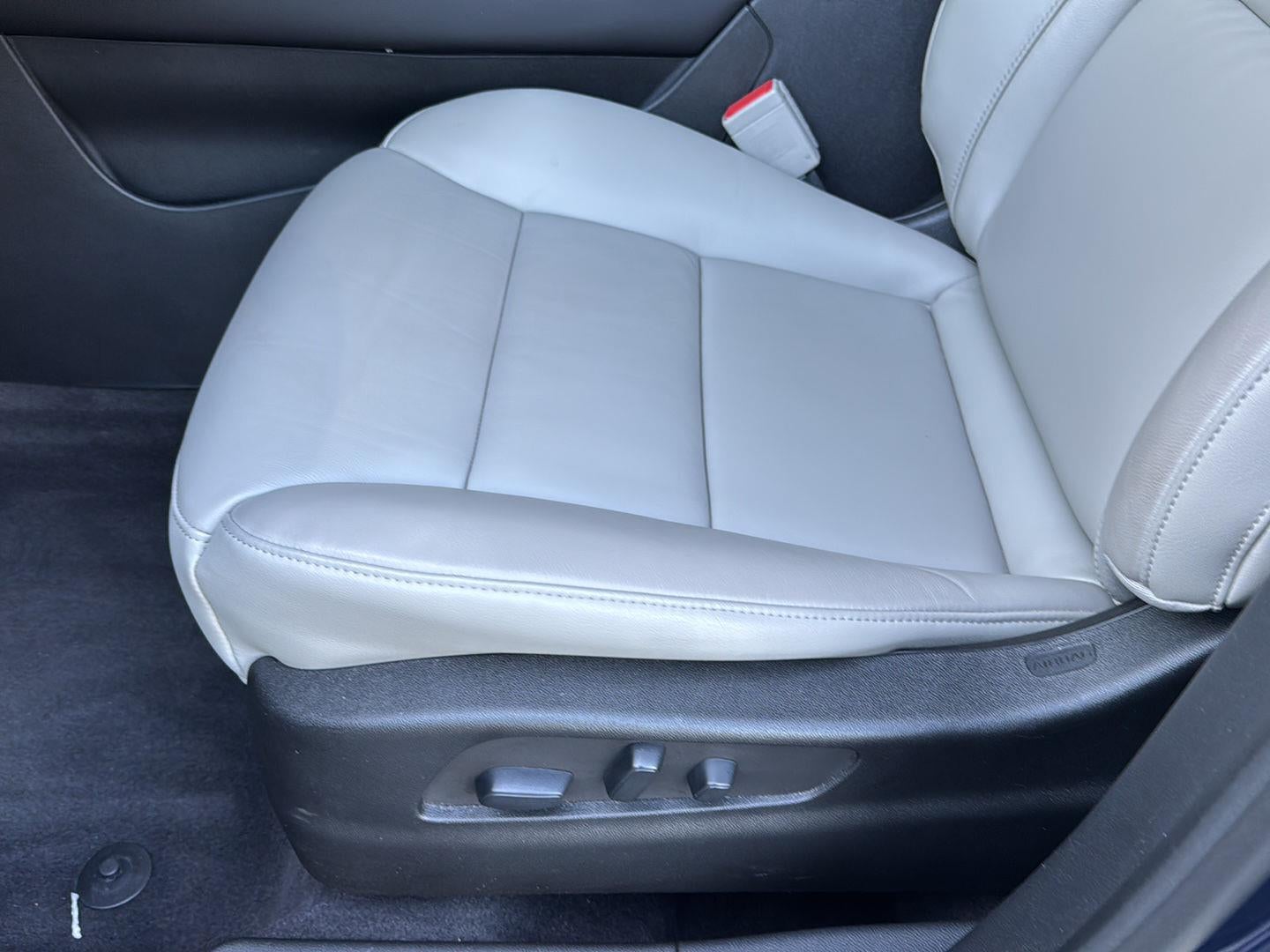 2021 Cadillac XT4 FWD Premium Luxury