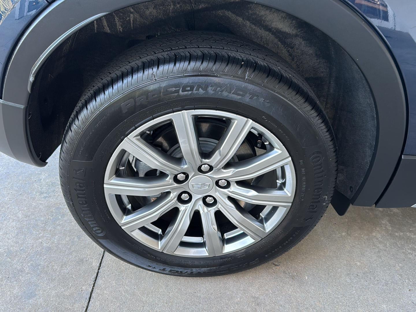 2021 Cadillac XT4 FWD Premium Luxury