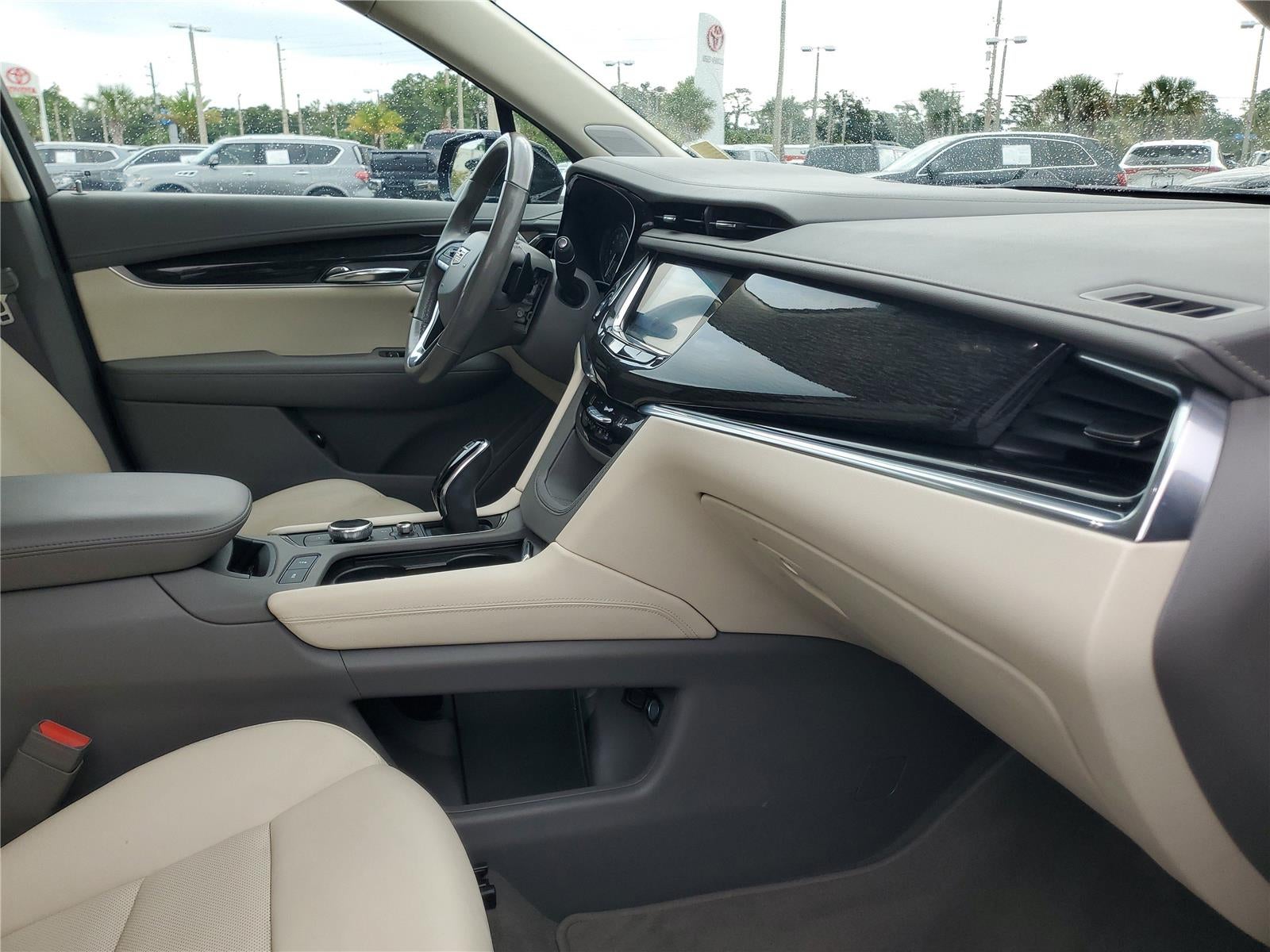 2020 Cadillac XT6 FWD Premium Luxury