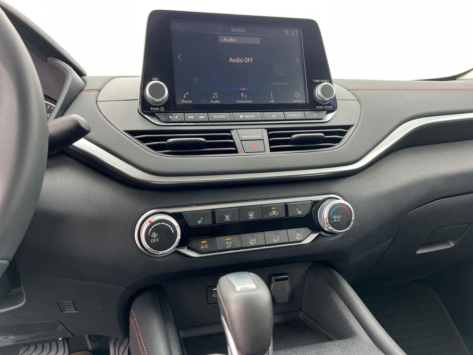 2022 Nissan Altima 2.0 SR