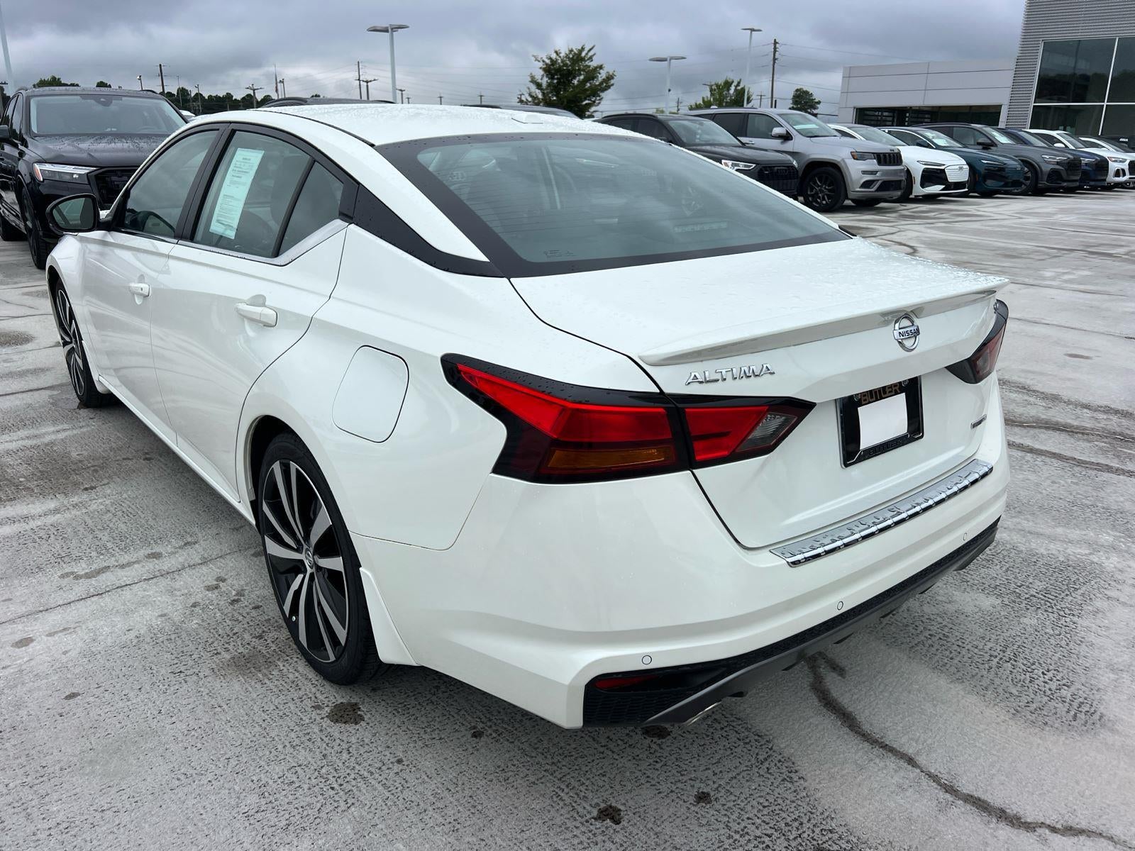 2022 Nissan Altima 2.0 SR