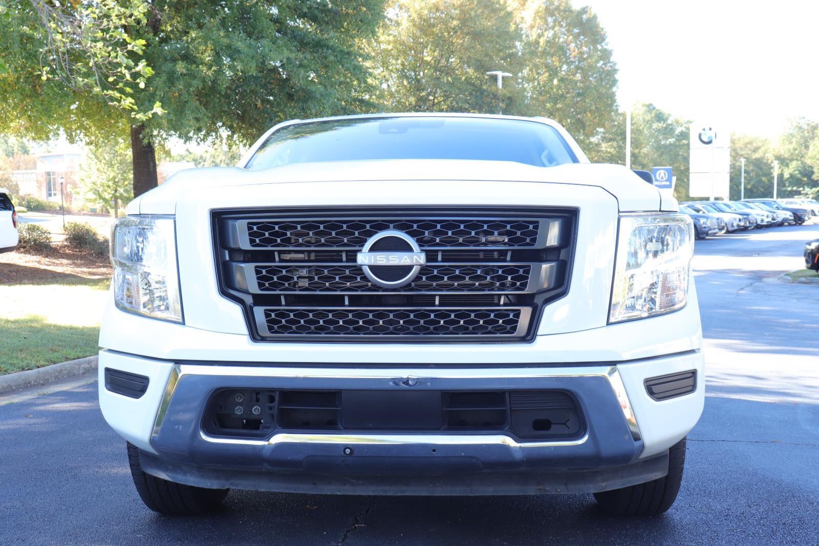 2023 Nissan Titan SV