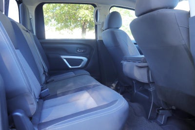 2023 Nissan Titan SV