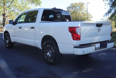 2023 Nissan Titan SV