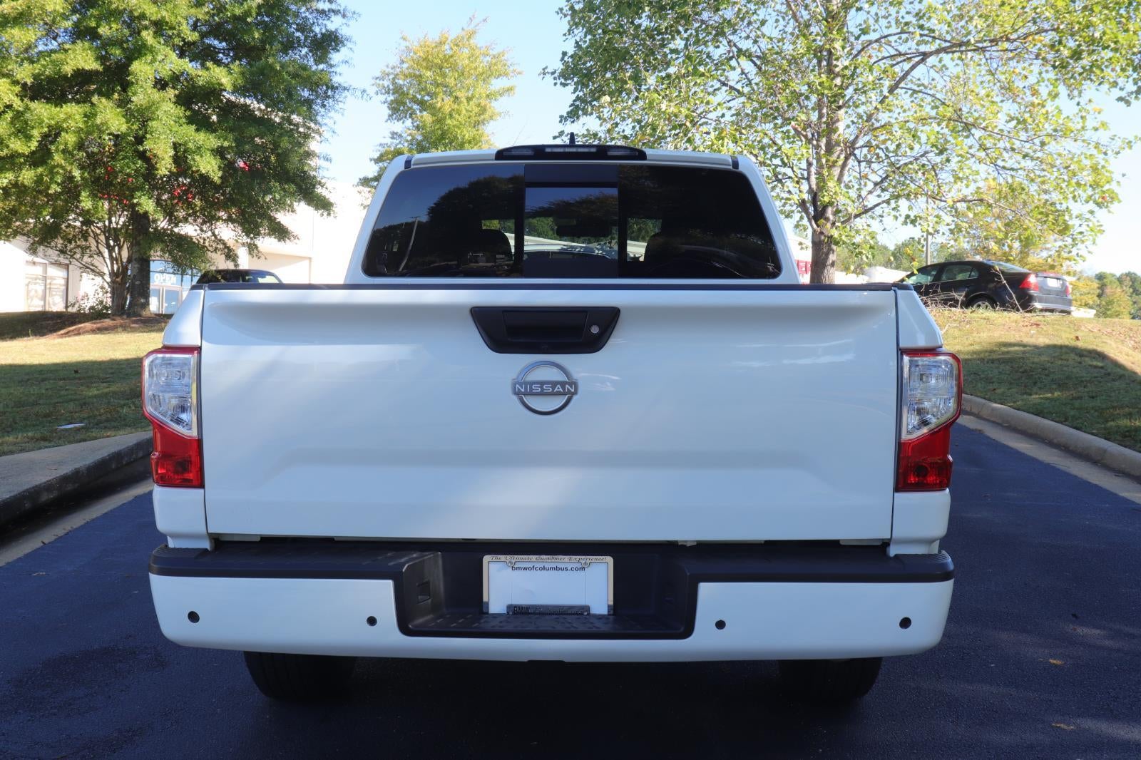 2023 Nissan Titan SV