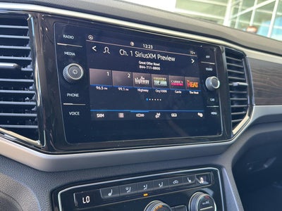 2023 Volkswagen Atlas 3.6L V6 SE w/Technology