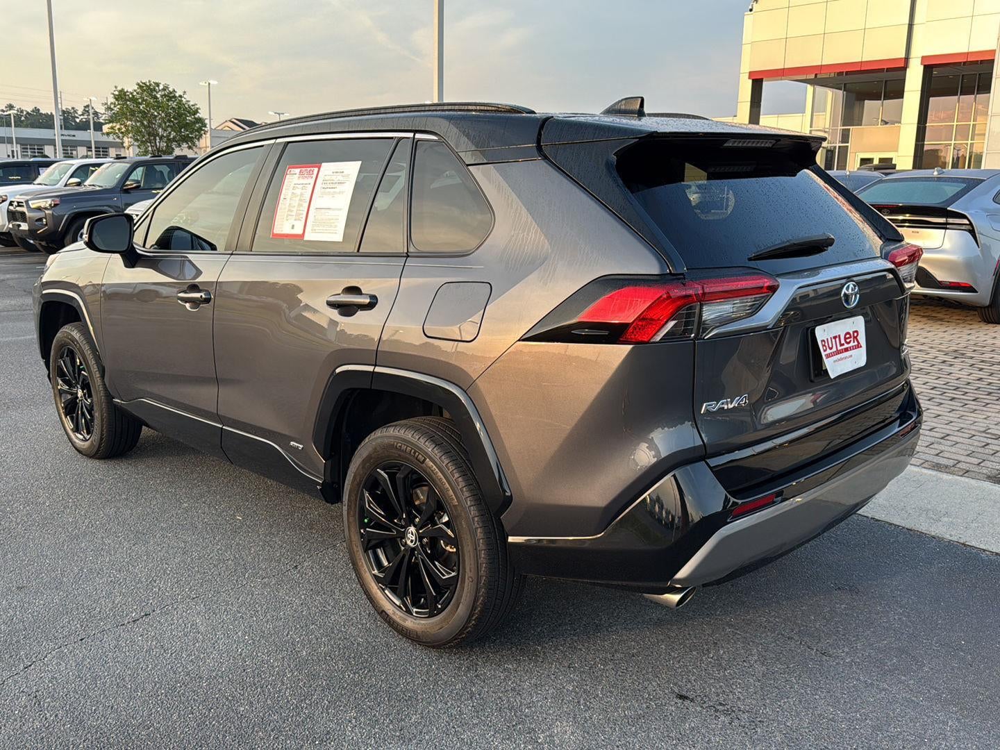 2023 Toyota RAV4 Hybrid XSE
