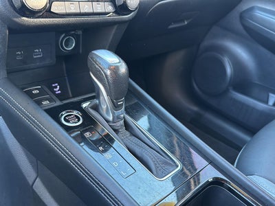 2021 Nissan Kicks SR