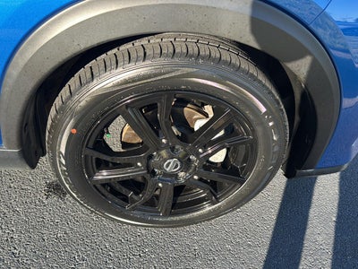 2021 Nissan Kicks SR