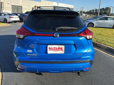 2021 Nissan Kicks SR