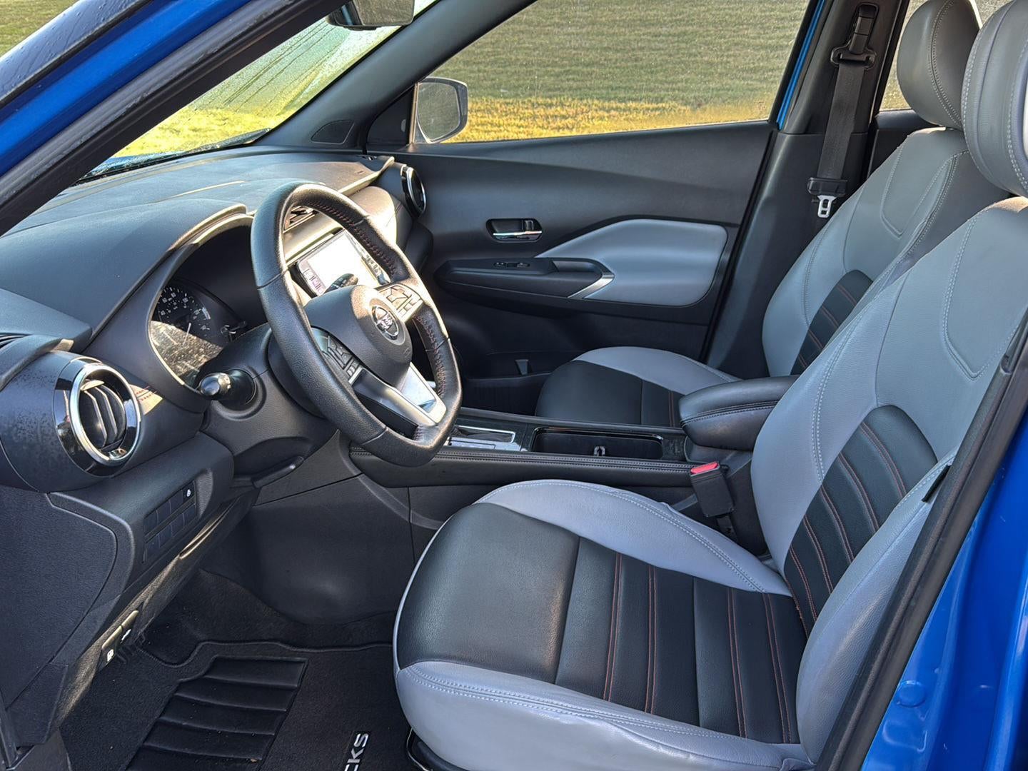 2021 Nissan Kicks SR