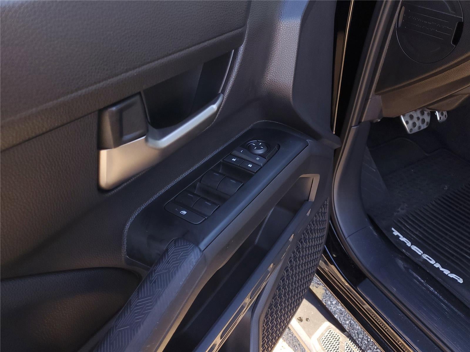 2025 Toyota Tacoma TRD Sport Hybrid