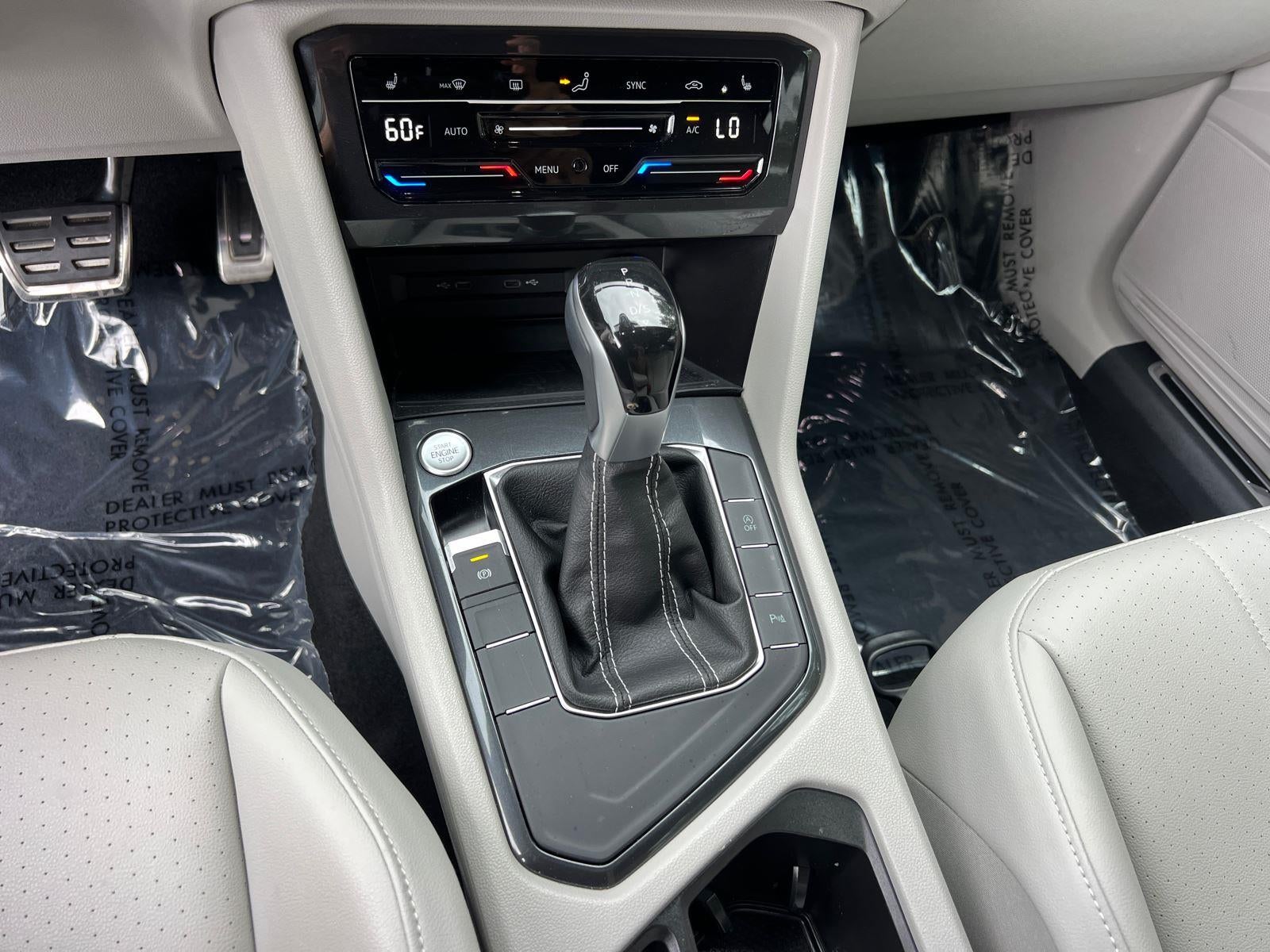 2023 Volkswagen Tiguan SE R-Line Black