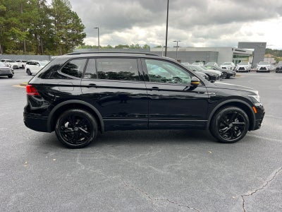 2023 Volkswagen Tiguan SE R-Line Black
