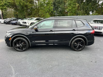 2023 Volkswagen Tiguan SE R-Line Black