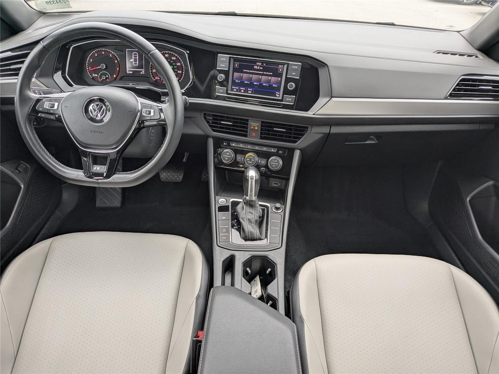 2019 Volkswagen Jetta R-Line