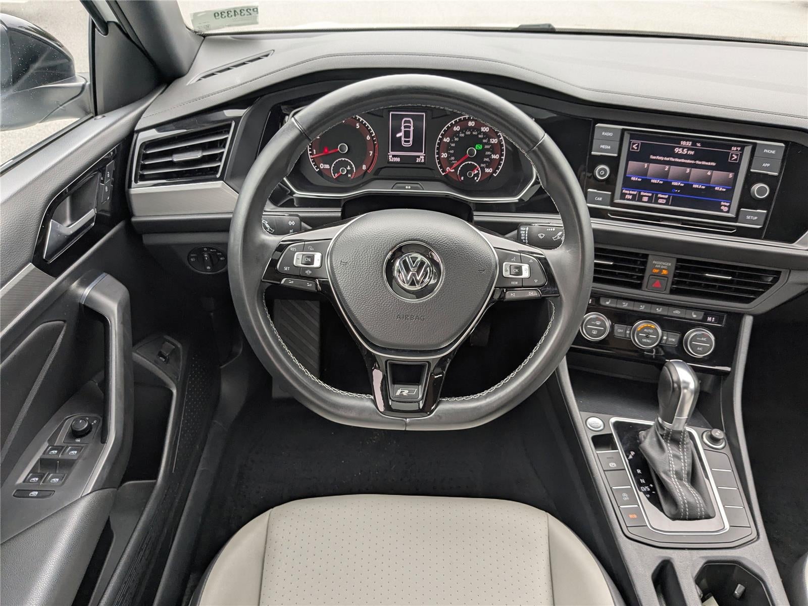 2019 Volkswagen Jetta R-Line