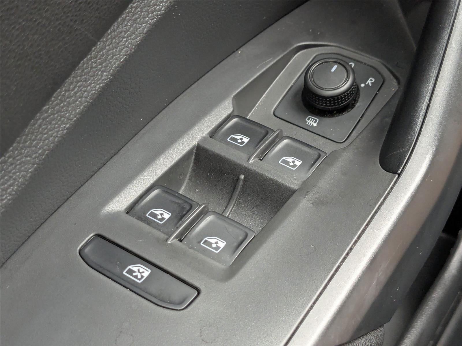 2019 Volkswagen Jetta R-Line