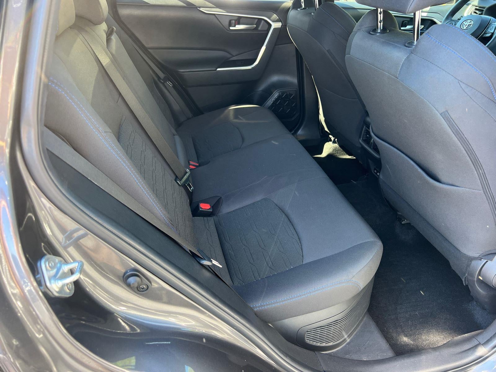 2023 Toyota RAV4 Hybrid SE