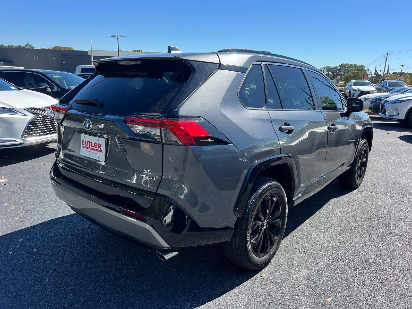 2023 Toyota RAV4 Hybrid SE