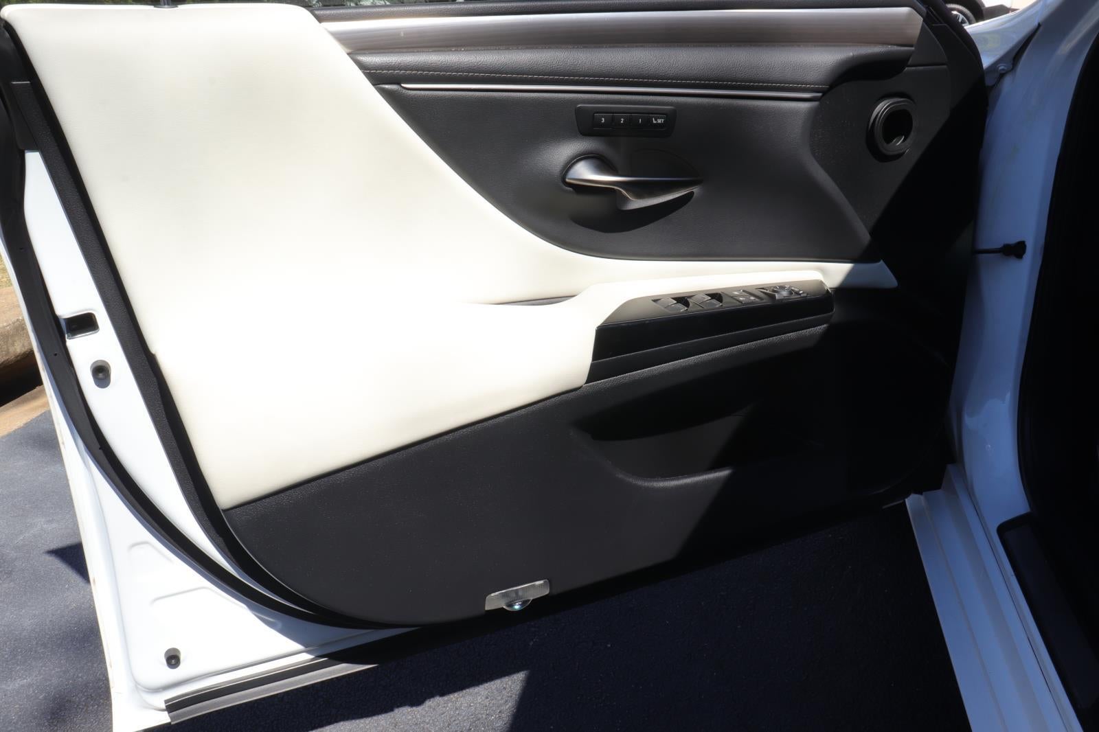 2023 Lexus ES ES 350 F SPORT Handling