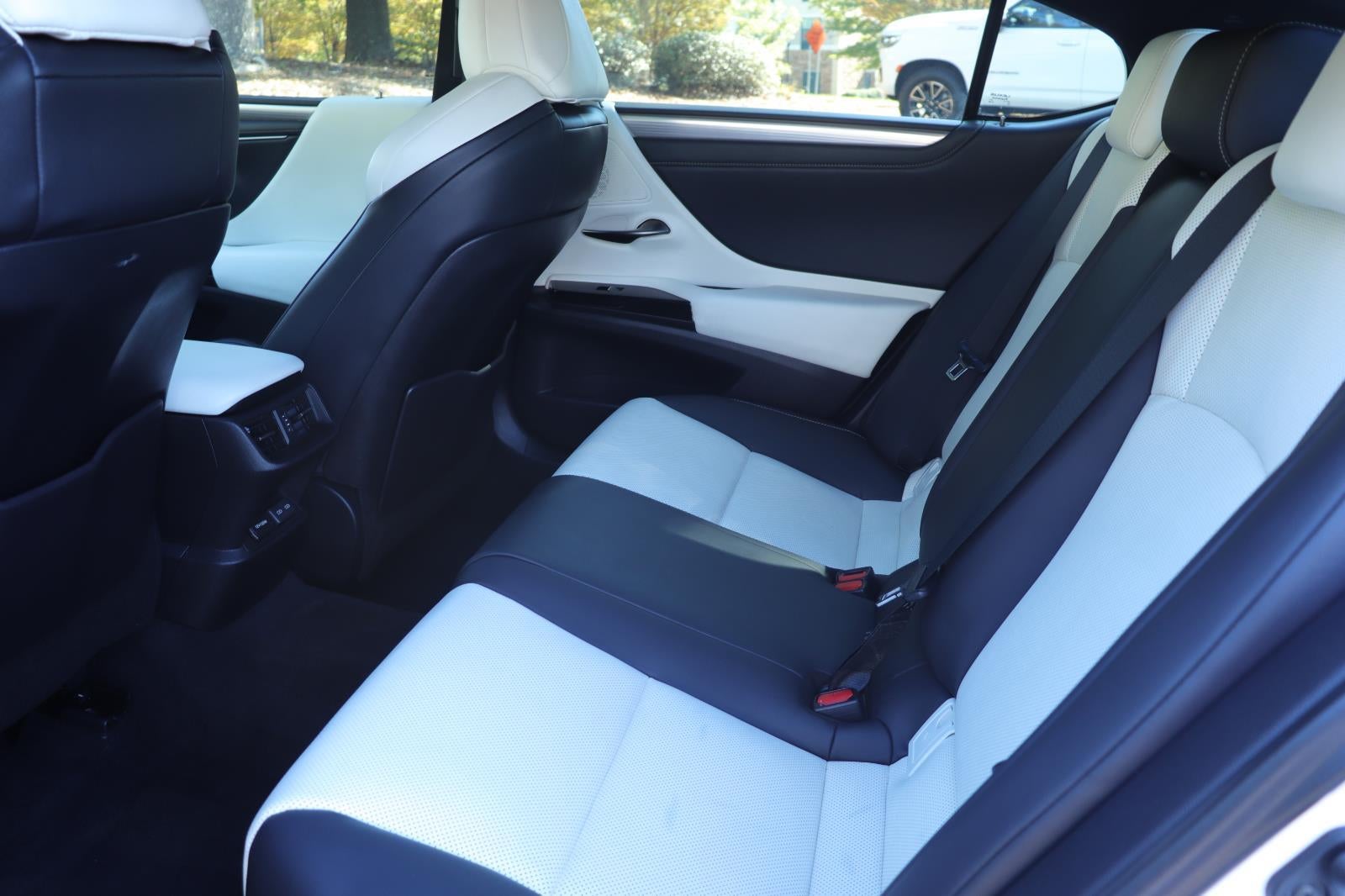 2023 Lexus ES ES 350 F SPORT Handling