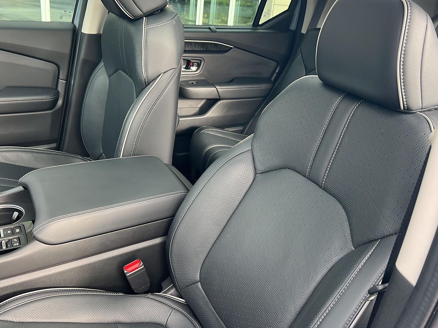 2023 Honda Pilot Elite