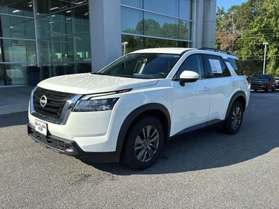 2023 Nissan Pathfinder SV