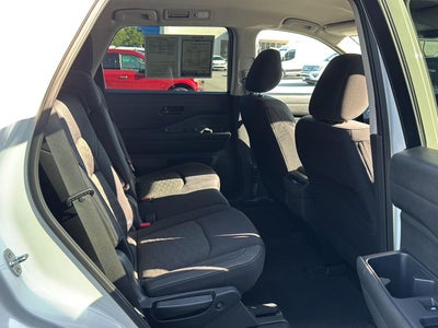 2023 Nissan Pathfinder SV