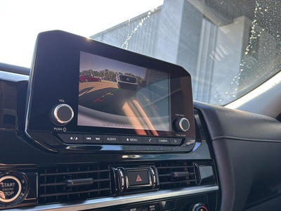 2023 Nissan Pathfinder SV