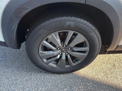 2023 Nissan Pathfinder SV