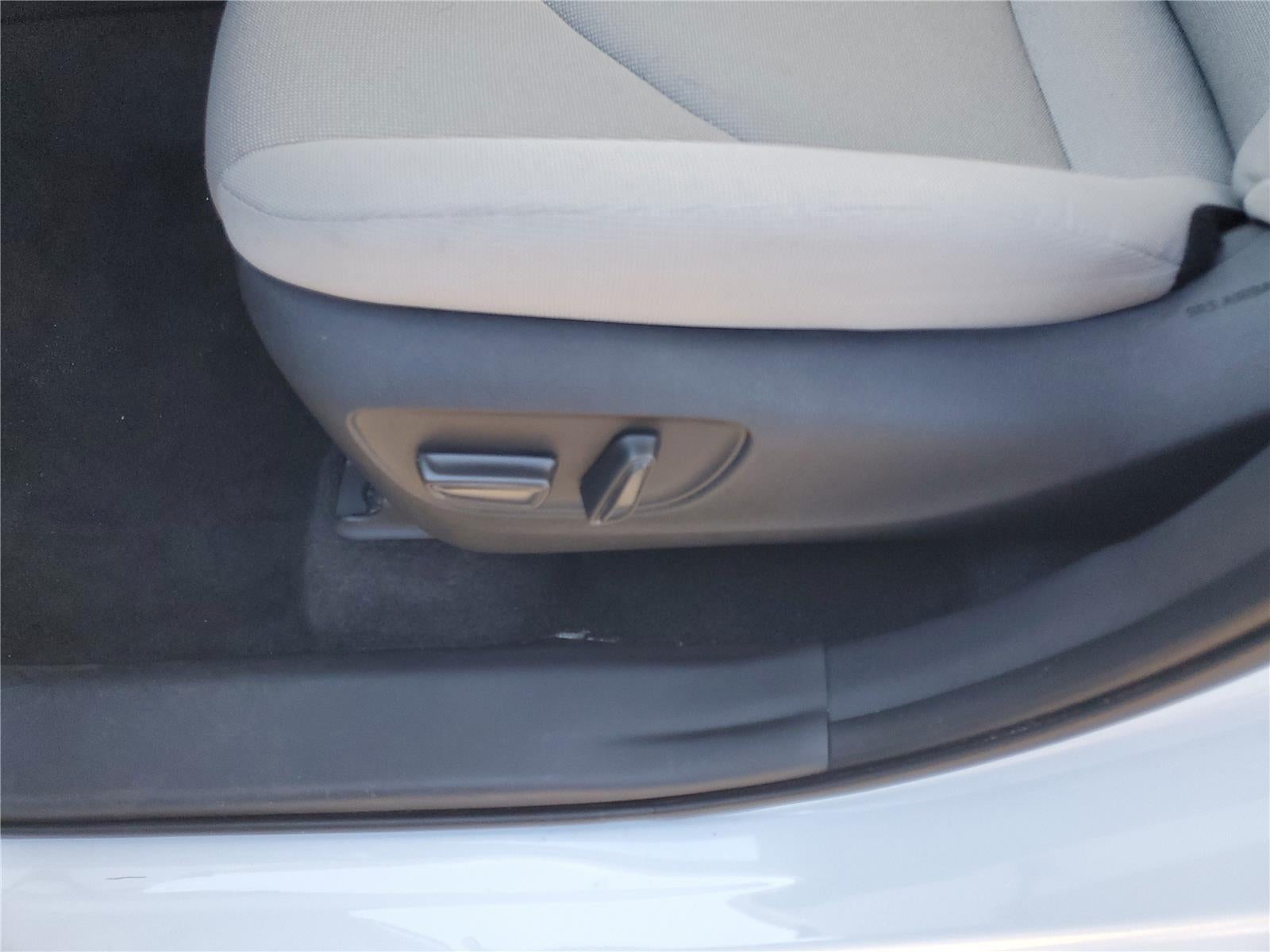 2025 Toyota Grand Highlander LE