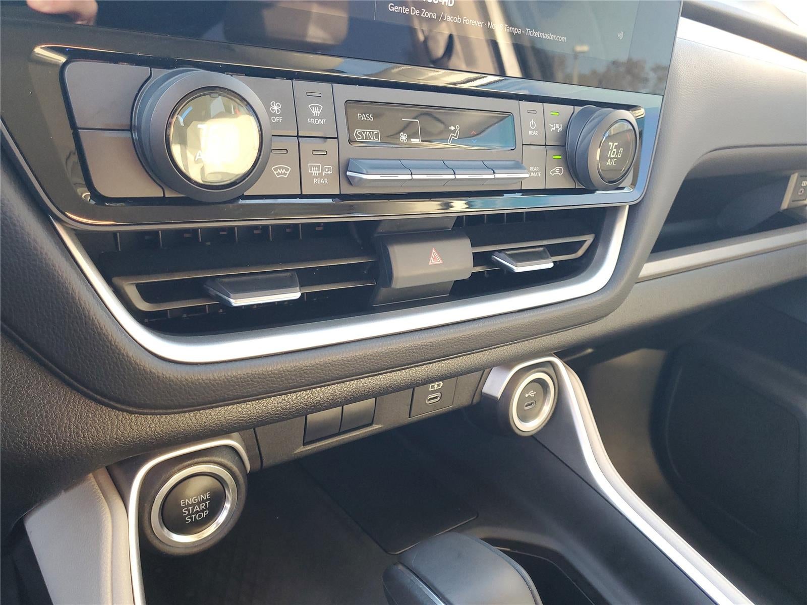 2025 Toyota Grand Highlander LE