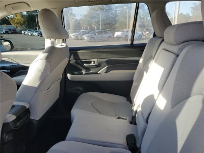 2025 Toyota Grand Highlander LE