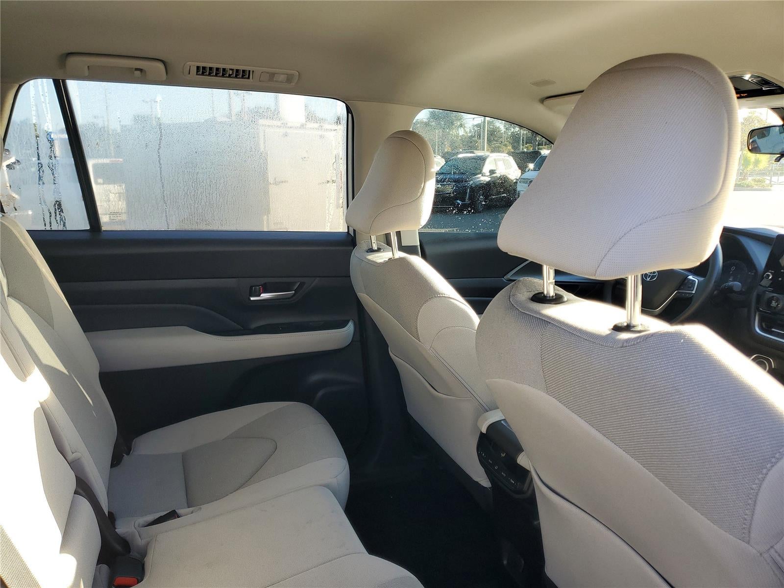 2025 Toyota Grand Highlander LE