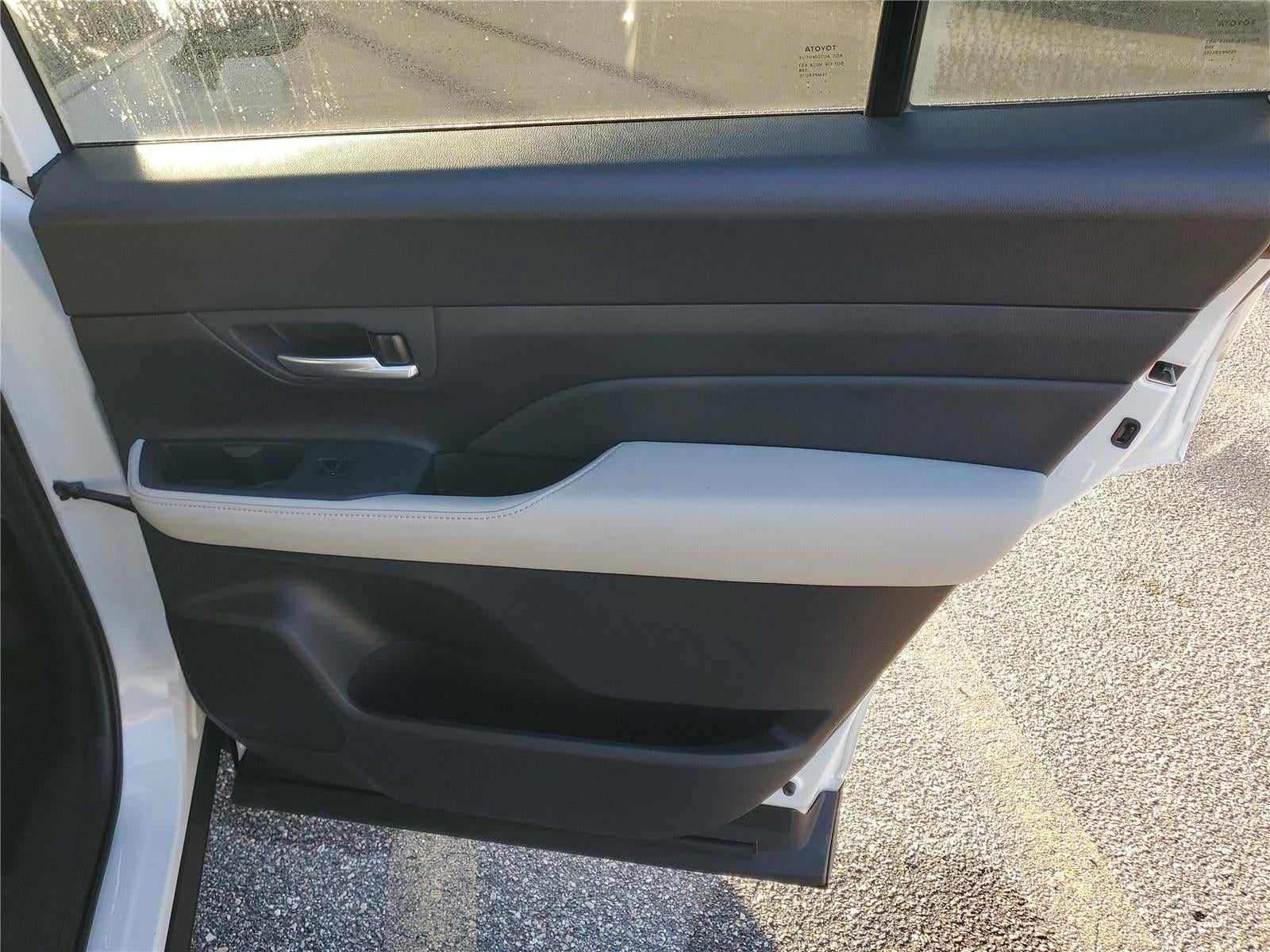 2025 Toyota Grand Highlander LE