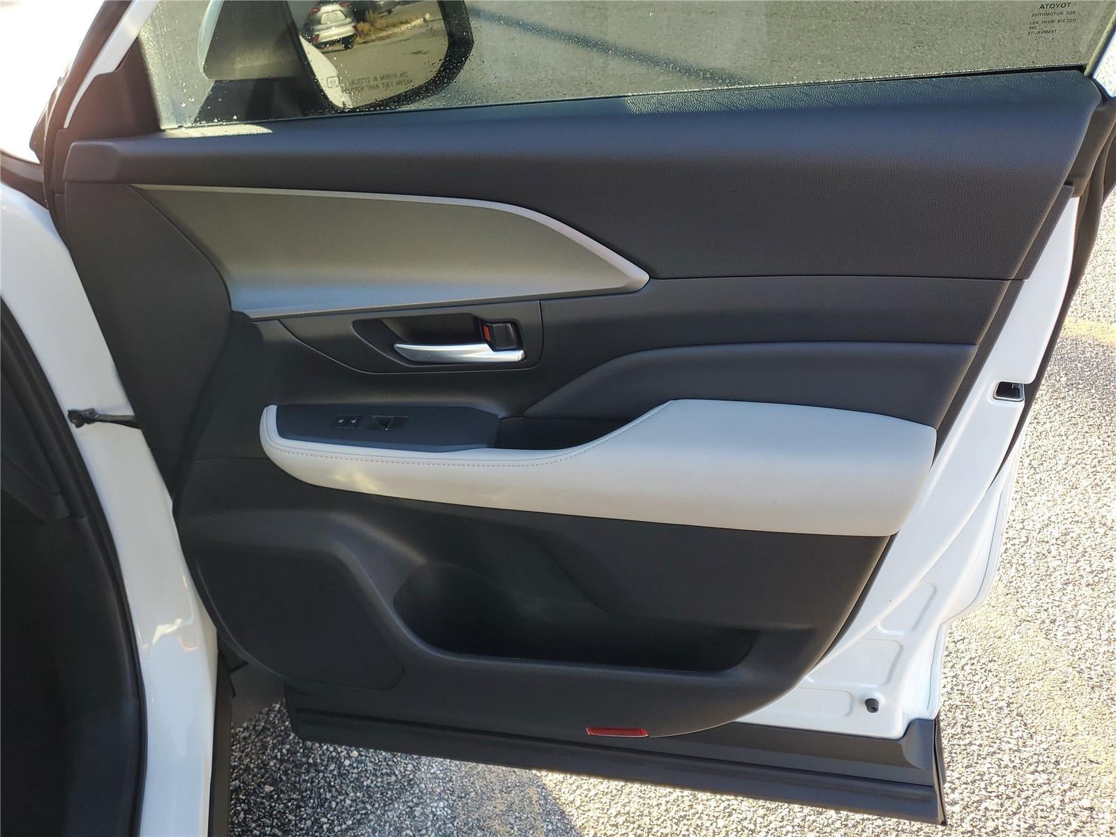 2025 Toyota Grand Highlander LE